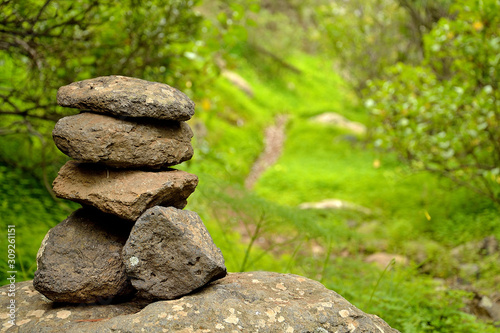 signal that marks a path hiker
