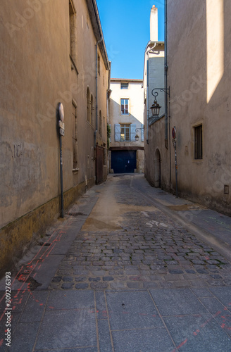 Fototapeta Naklejka Na Ścianę i Meble -  Small street in Nancy downtown, France