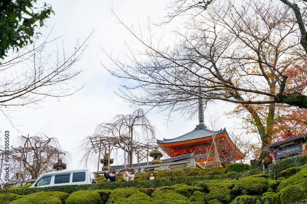 三重塔
