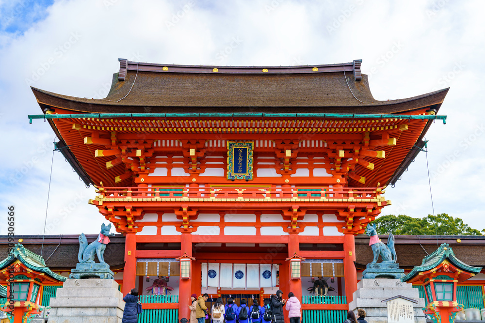 神社の門 神社の門