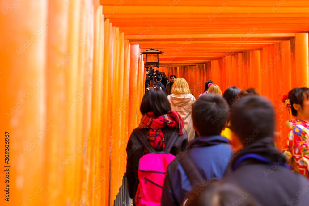 神社の鳥居