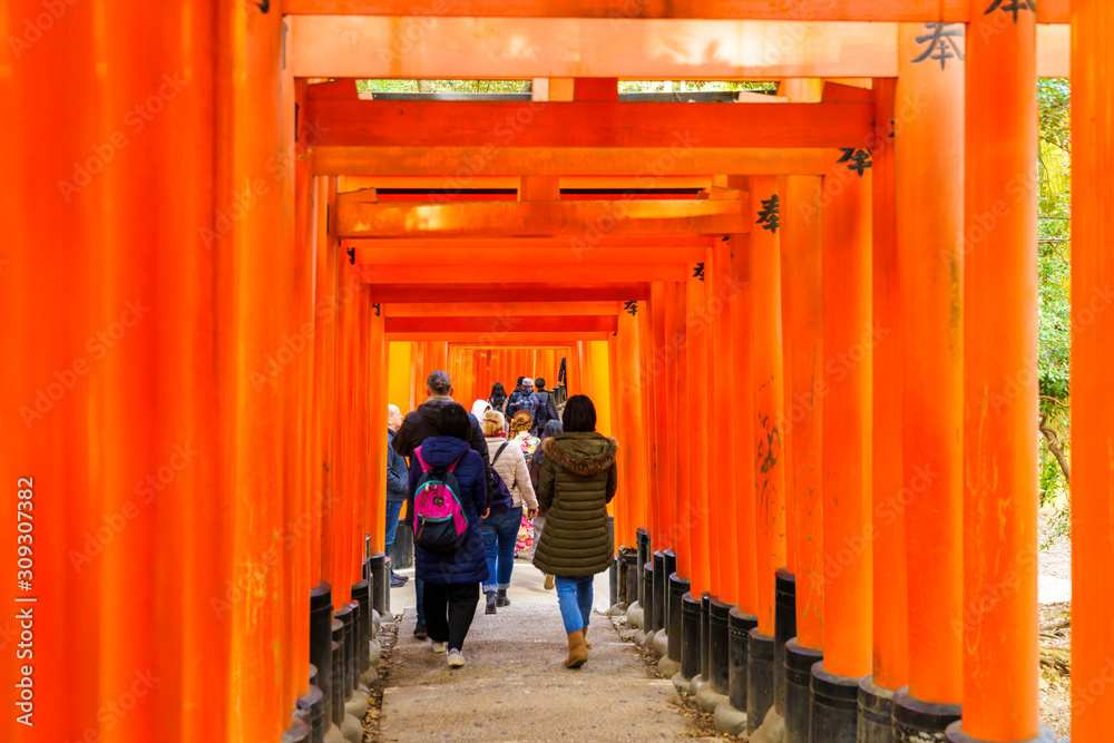 神社の鳥居