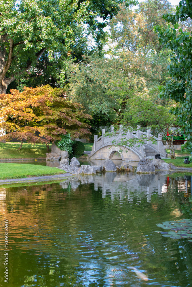 Naklejka premium The Chinese Garden and Temple 