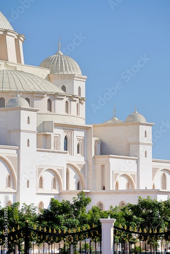 white grand mosque in Fujairah