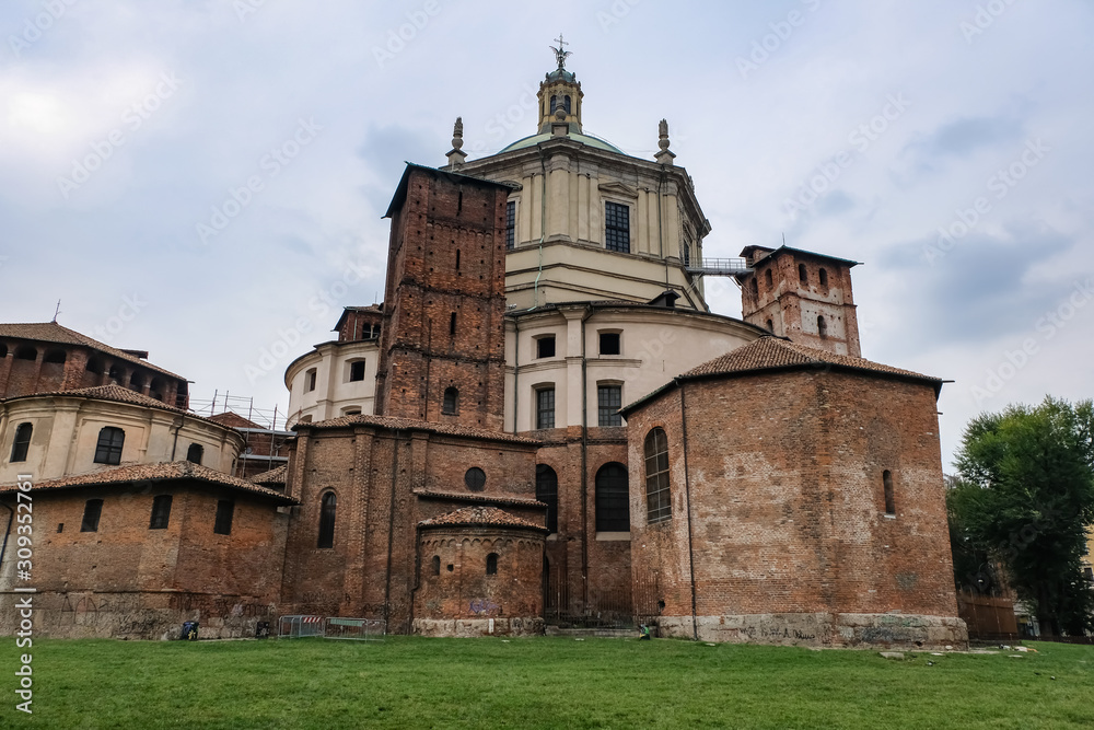 ミラノ サン・ロレンツォ・マッジョーレ大聖堂