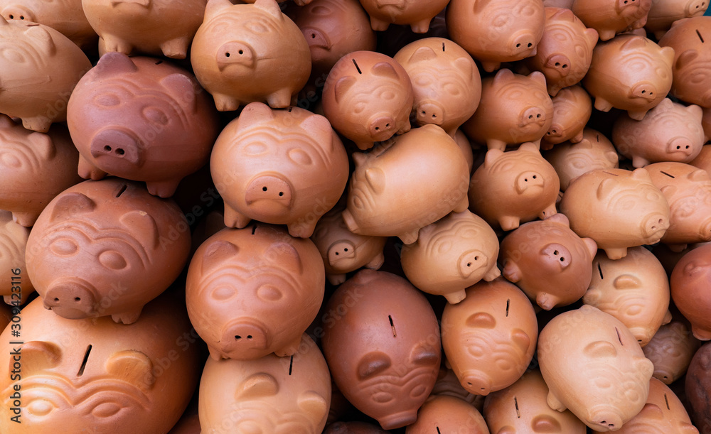 Pottery piggy banks, in Ráquira, Colombia Stock-Foto | Adobe Stock