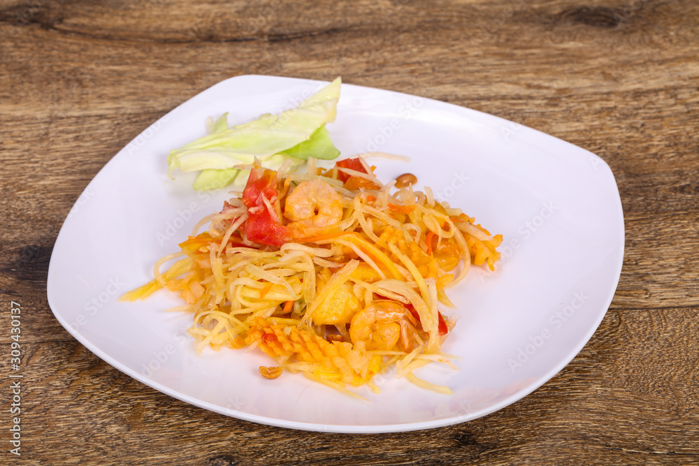 Thai salad with papaya and prawn Thai salad with papaya and prawn