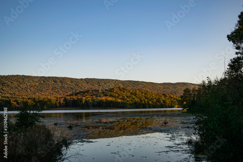 Fototapeta Naklejka Na Ścianę i Meble -  Autumn Lake