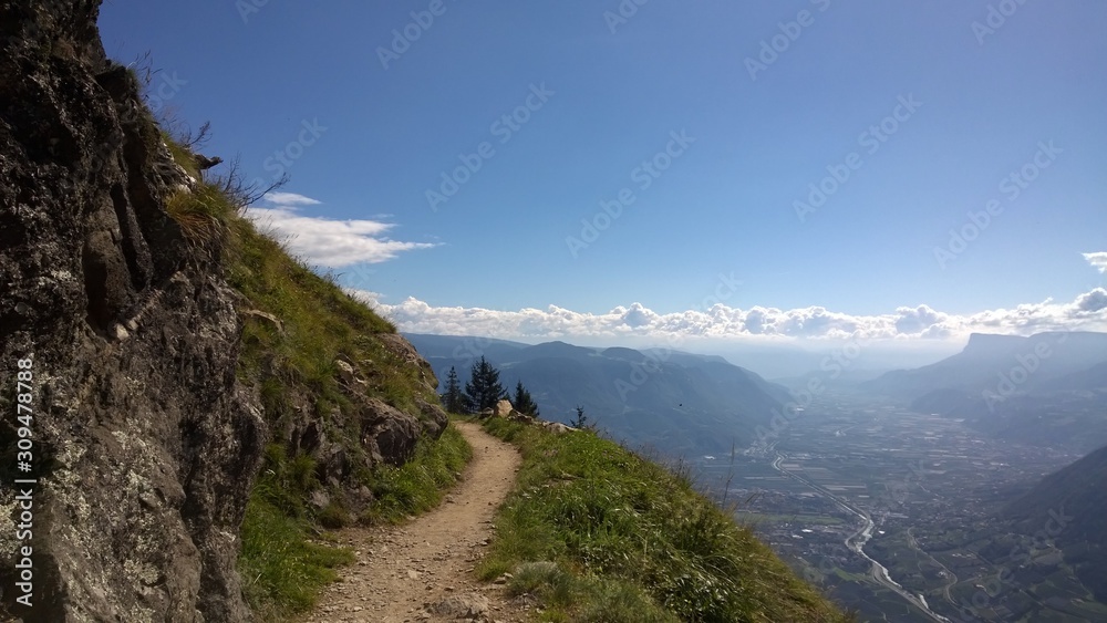 Fototapeta premium Path in mountains