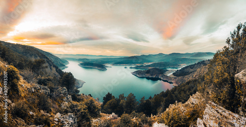 Fototapeta Naklejka Na Ścianę i Meble -  Awesome view of a lake with a great and beautiful sky