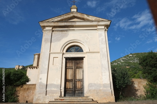 Chiesa di San Severino Iglesias Sardegna campestre 