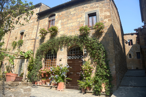 Fototapeta Naklejka Na Ścianę i Meble -  A characteristic view of an ancient village in Lazio - Italy 08