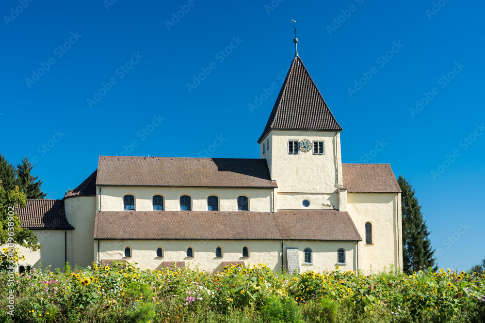 Kirche St. Georg auf der Insel Reichenau im Bodensee