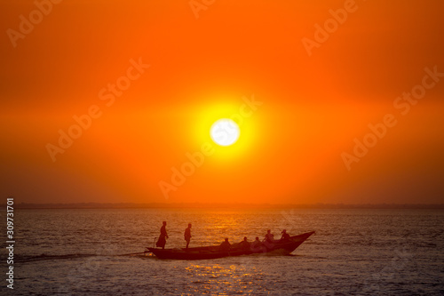 Fotografija Colorful golden Sunset on Sea