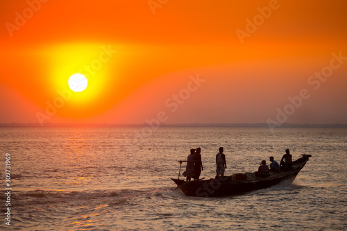 Fotografija Colorful golden Sunset on Sea