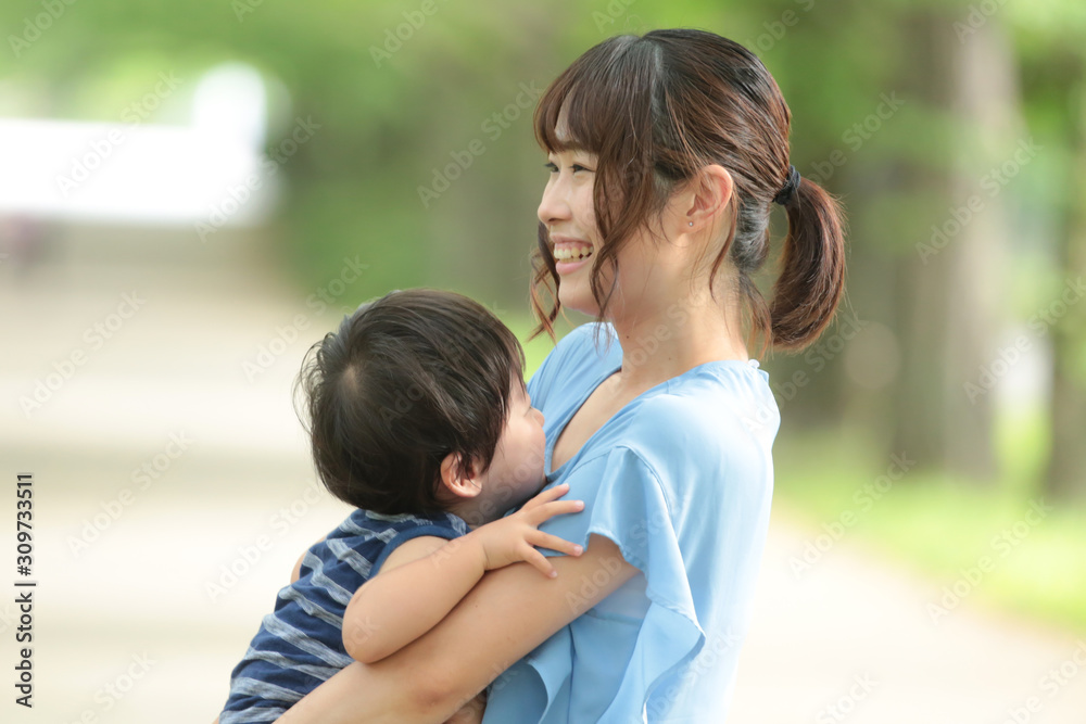 Fototapeta premium 笑顔の親子