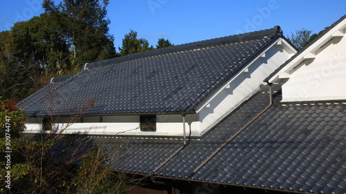 Wallpaper Mural solar panels on roof of modern house Torontodigital.ca