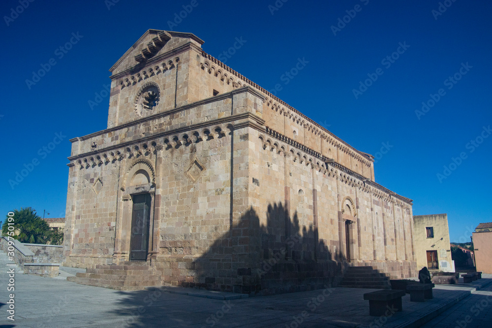 La Cattedrale Santa Maria di Monserrato di Tratalias