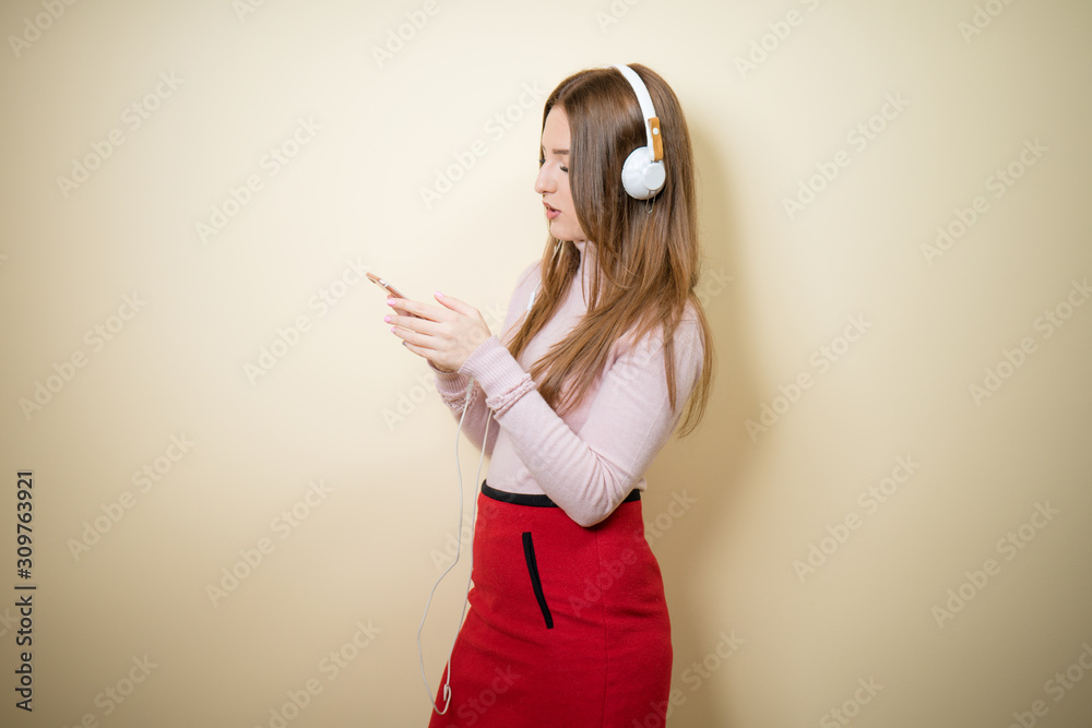 Free Audio English Lessons 2025