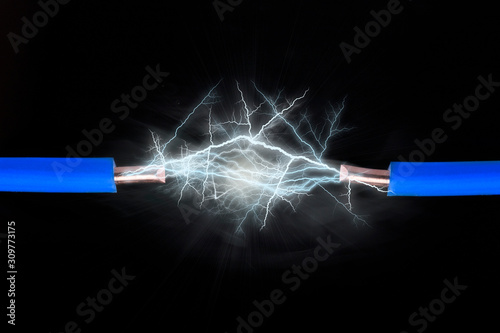 Electrical spark between two insulated copper wires