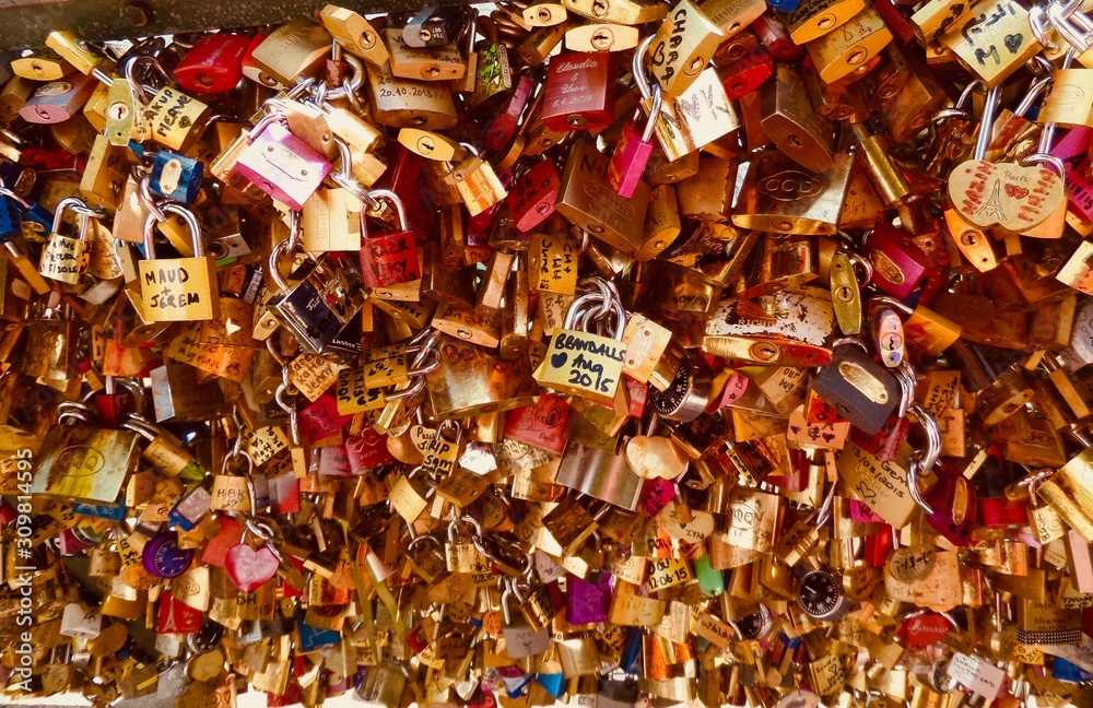 Personalised padlocks locks of love