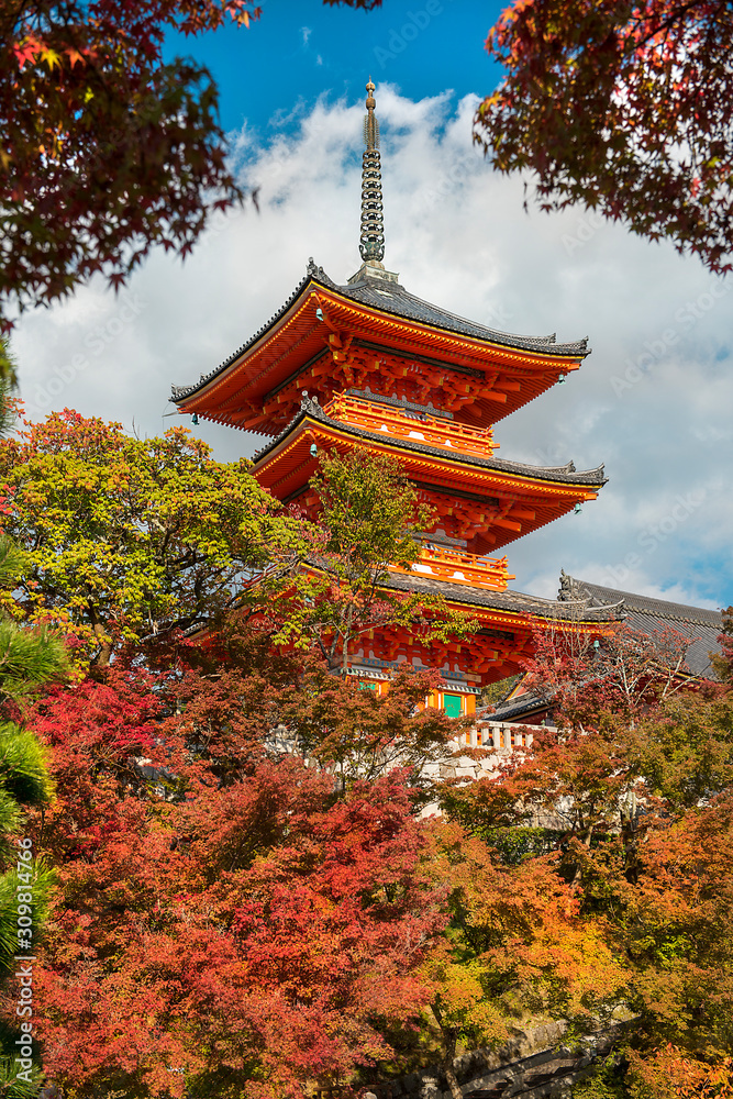 Kiyomizu-dera, buddhist temple complex of Kyoto, Japan Kiyomizu-dera, buddhist temple complex of Kyoto, Japan