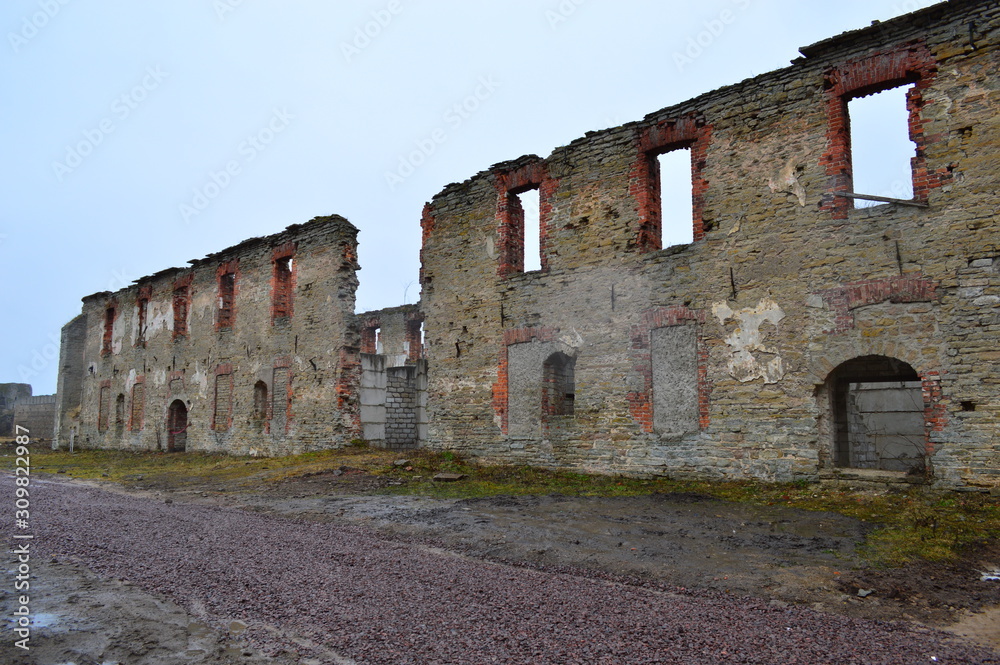old ruines in ivangorod