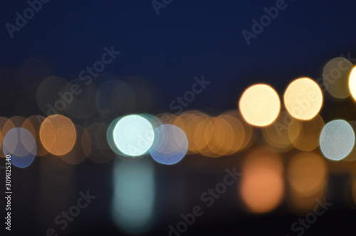 luces en la noche © SergioAntonio