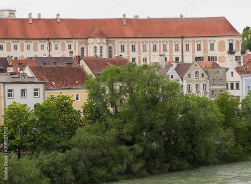 Reiseziel Steyr - Schloss Lamberg und bunte Bürgerhäuser