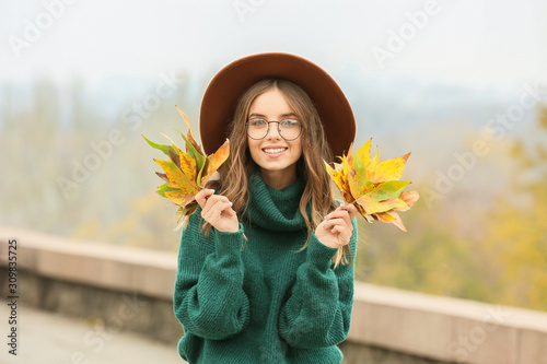 Portrait of stylish young w...