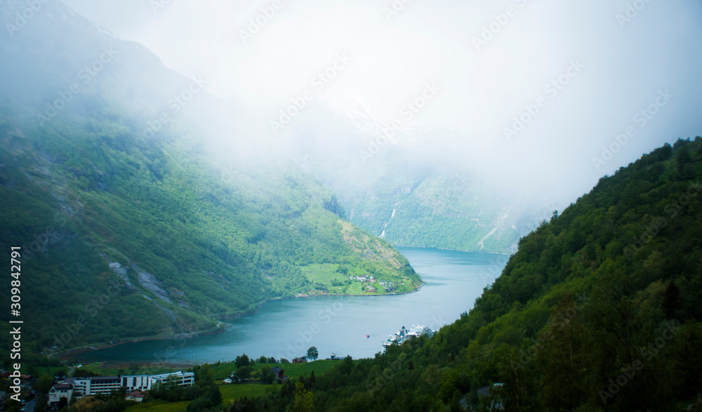 Obraz premium Geiranger, Norway.