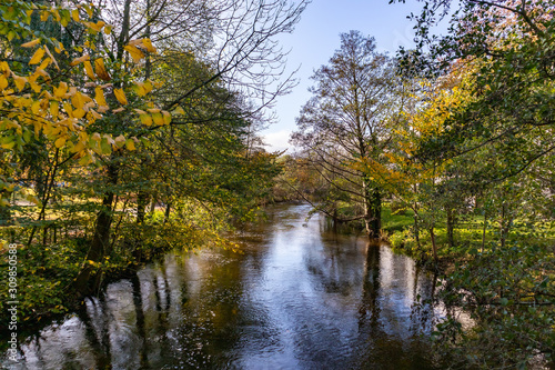 Fall at the river © Henrik Gade