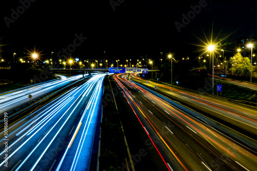 photographs slow exposure cars circulating inMadrid © clementetinin