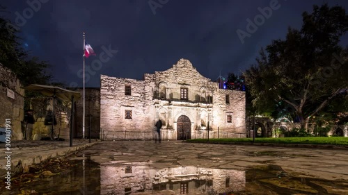 The Alamo - Night Time Lapse