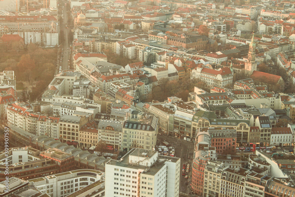 Berlin; Blick vom Fernsehturm zum Hackeschen Markt