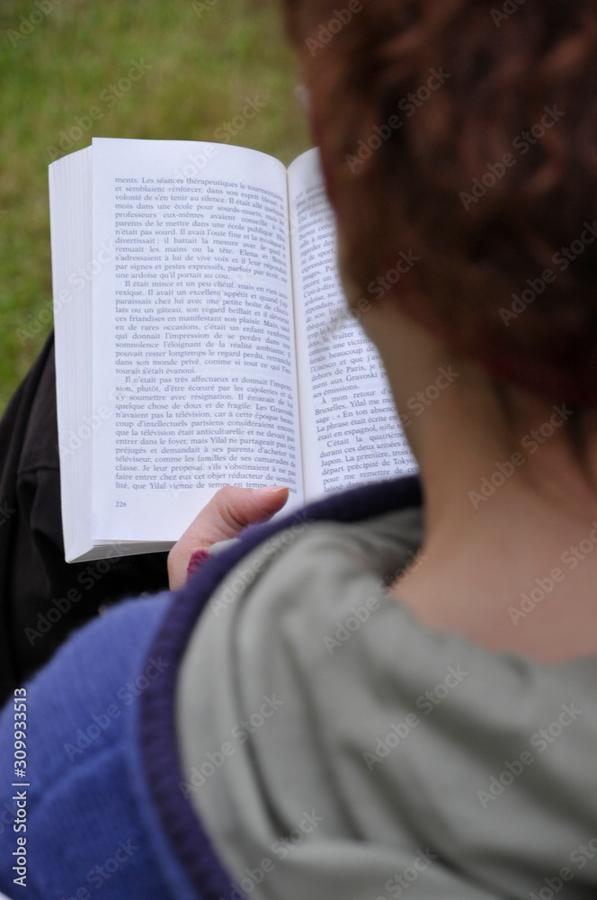 Obraz premium lecture roman; Reading