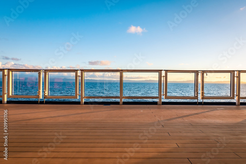 Obraz na płótnie Cruise ship deck view. w salonie