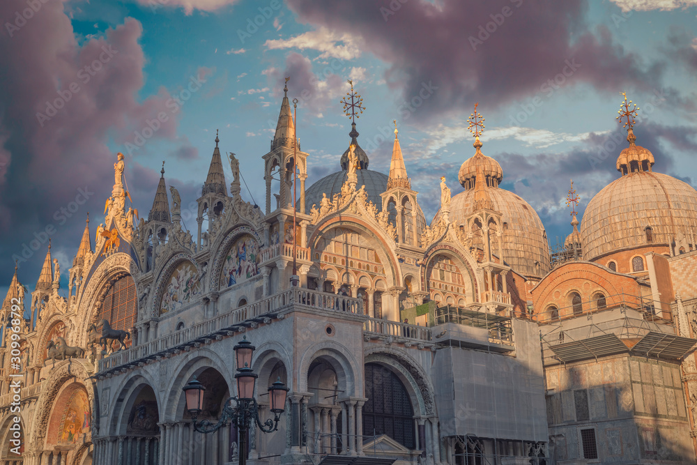 Fototapeta premium St. Mark's Square in Venice.