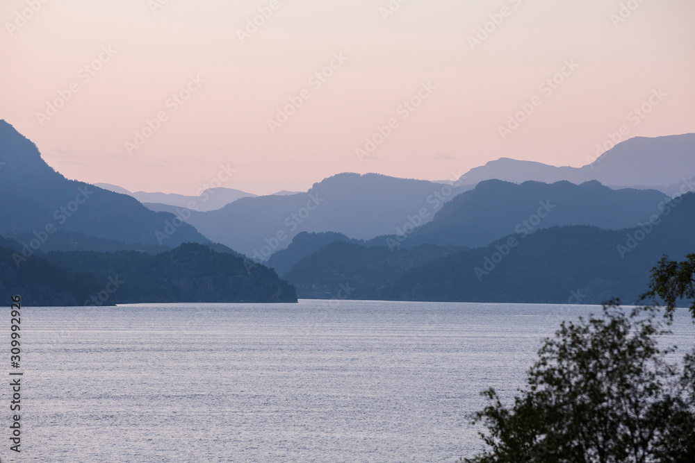 Sonnenuntergang am Boknafjord, Südnorwegen