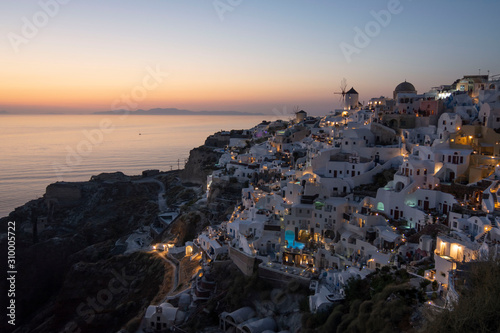 Tramonto su Oia