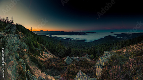 Sonnenaufgang im Bayerischen Wald