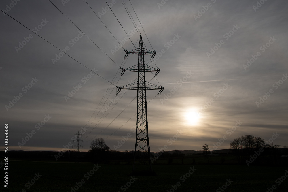 Strommast im Sonnenuntergang Strommast im Sonnenuntergang