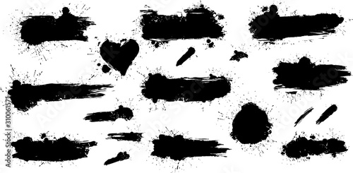 Vector paintbrush set, brush strokes templates. Grunge design