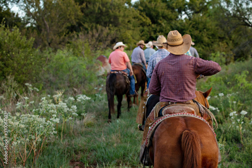 Texas Ranch Cowboys 