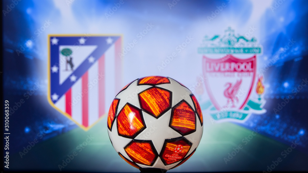 MADRID, SPAIN, DECEMBER. 16. 2019: Atlético Madrid (ESP) vs Liverpool  (ENG). UEFA Champions League 2020, Round of 16 UCL football, Knockout  stage, playoff, Official Adidas soccer ball 2020. foto de Stock | Adobe  Stock
