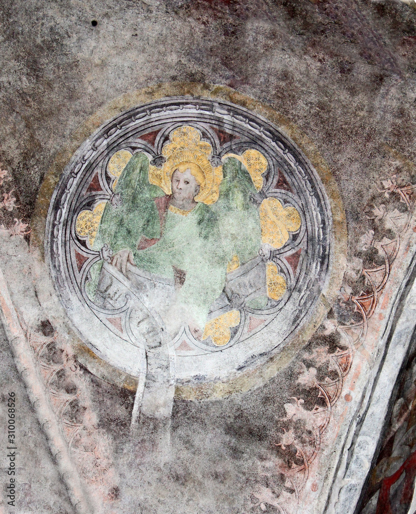 l'angelo, simbolo di San Matteo evangelista; affresco nella chiesa di Santo Spirito a Vipiteno,  Alto Adige