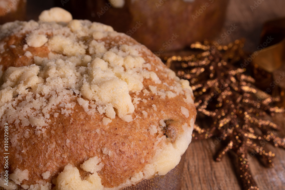 Fototapeta premium Christmas decoration panettone