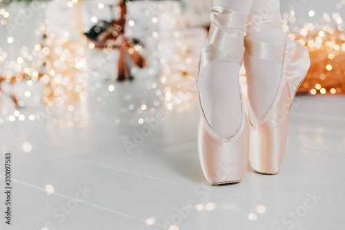 pointe shoes