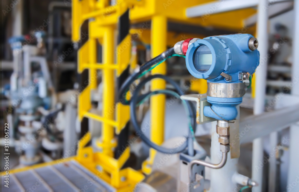 Digital pressure gauge for monitor process controller industry oil and gas . Digital pressure gauge for monitor process controller industry oil and gas .