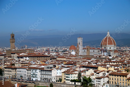 View of Florence from a hill © Laiotz